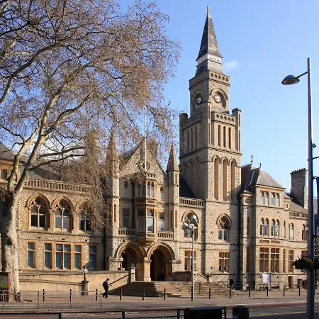 Travelstop #london-ealing