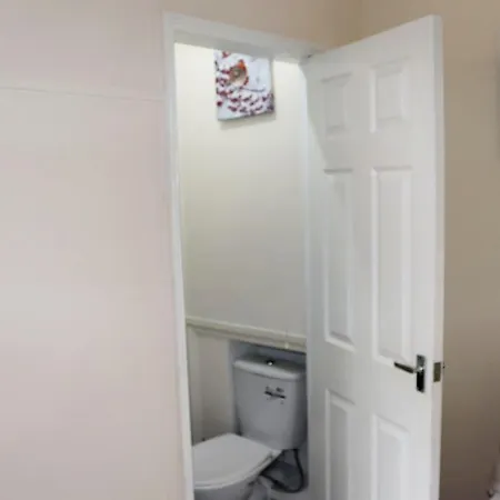 Oat Homes Yetişkin Oteli *