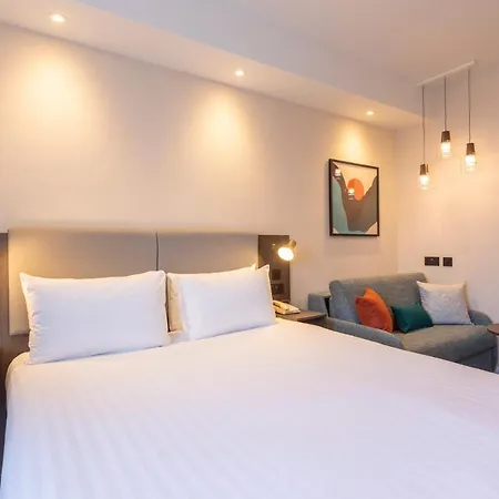 Hotel Holiday London Sutton By Ihg 4*