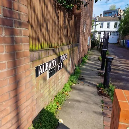 Homestay Cozy Double Bedroom In Zone 1-2 London