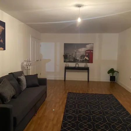 Apartment Streatham High Street *