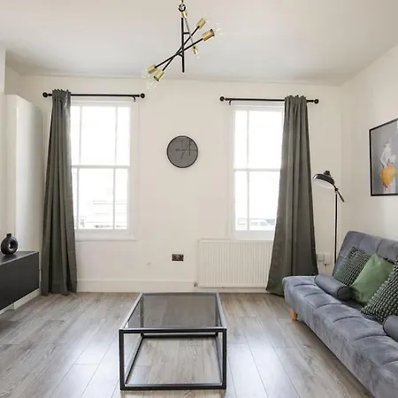 Appartement Spacious Serenity In The Heart Of Londres