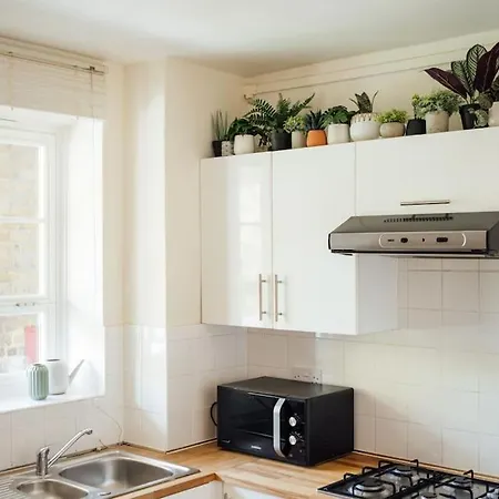Charming 2 Bedroom Flat In The Heart Of Kings Cross, Apartment