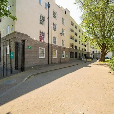 Charming 2 Bedroom Flat In The Heart Of Kings Cross, Apartment London