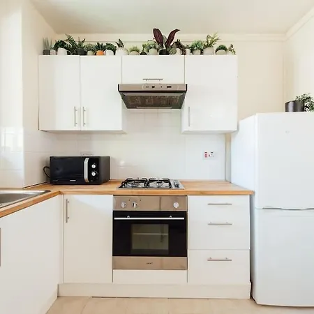 Apartment Charming 2 Bedroom Flat In The Heart Of Kings Cross, London