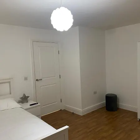 Apartment Streatham High Street