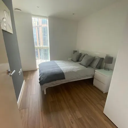 Apartment Avisa Stays- London. 2 Bedrooms With 2 Bathrooms. Croydon