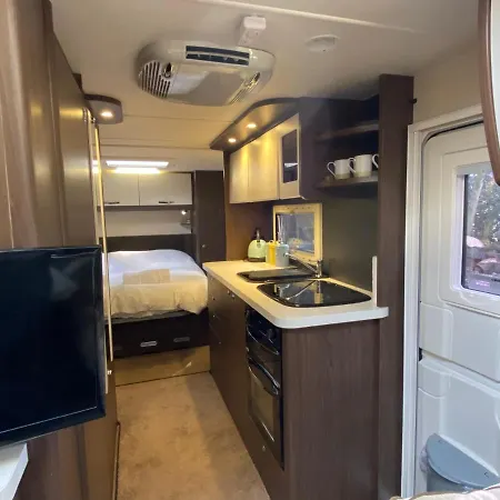 Lodge The Secret & Hideaway Caravan Cudham
