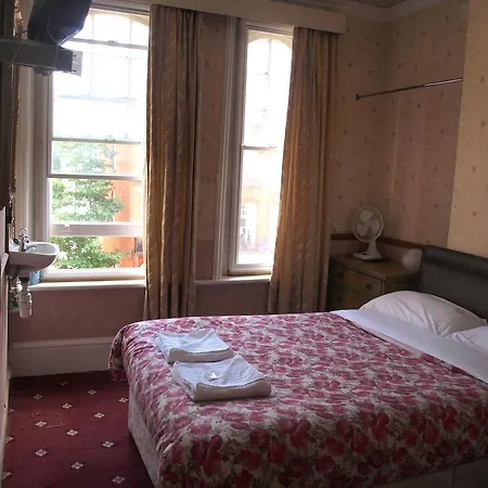 Hotel Oakley 3*