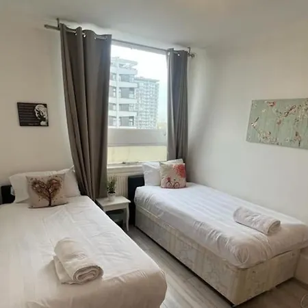 2 Bedroom Flat In Appartamento