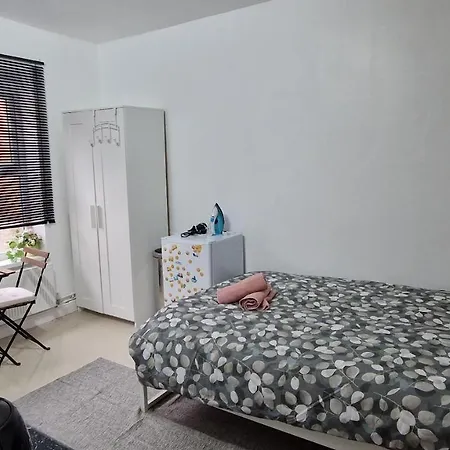 Small Cozy Zone 1 *