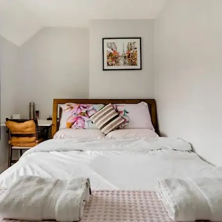 Δωμάτια σε οικογενειακή κατοικία With Free Parking - Close To Heathrow West Drayton (Middlesex)