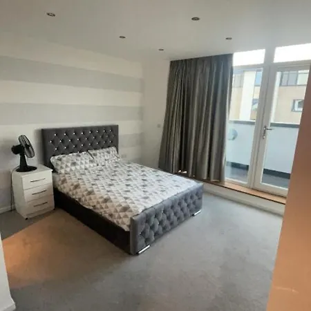 Luxury 2 Bed 2 Bath Penthouse