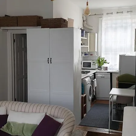 Apartment 1-bed Studio- Sleeps 2- Nwlondon Kentish Town London