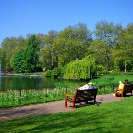Apartment Hyde Park Studio 6 London