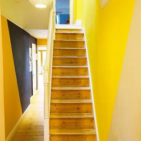 Stunning 3-bedroom Townhouse In Superb Location Holiday home *