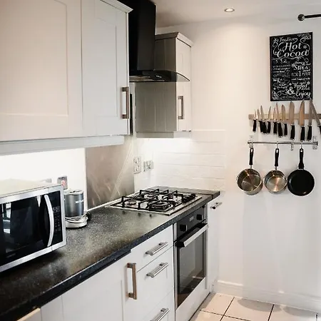 2 Bed River View Greenwich London