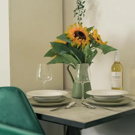 Apartment Green Lanes Studio London