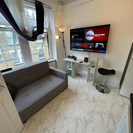 4 Floor New Miles * Londyn