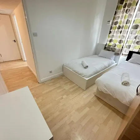 4 Floor New Miles Apartament *