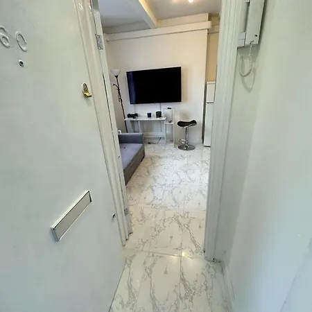 4 Floor New Miles Apartament