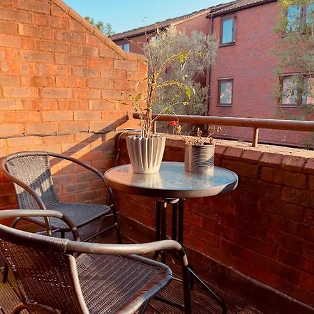 Apartment Charming And Spacious 1-bedroom Flat In Hampstead London