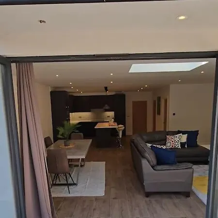 Holiday home Beautiful Modern + Greater London *