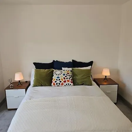 Beautiful Modern + Greater London * Carshalton