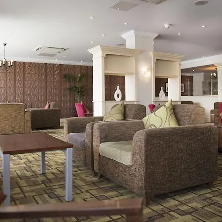 Thistle London Heathrow Terminal 5 Hotell 3*