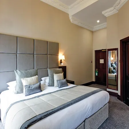 Grange White Hall 4*