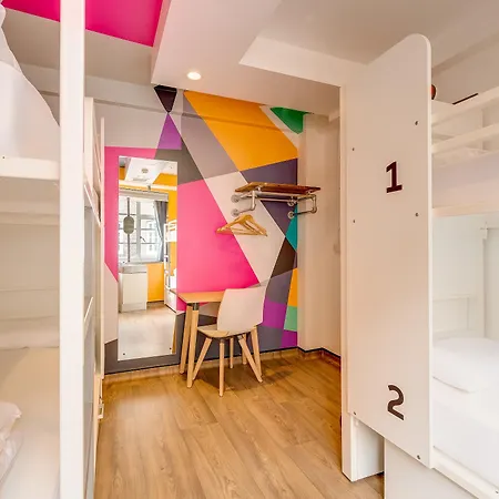 Generator Hostel