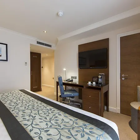 Thistle Piccadilly Hotell 4*