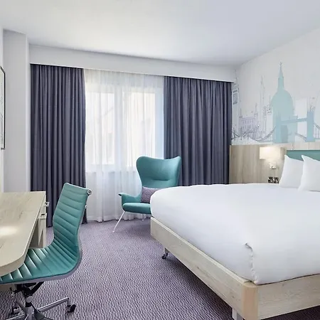 Leonardo London 4*