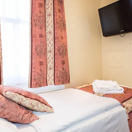 Dolphin 3* Londen