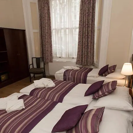 Dolphin 3* Londen