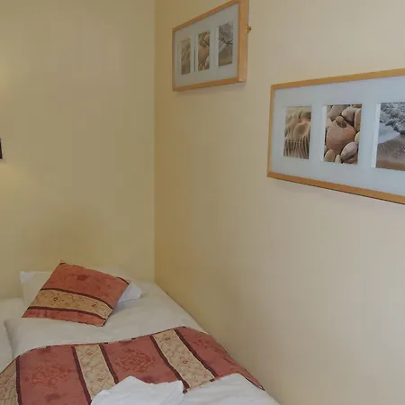 Dolphin Hotel
