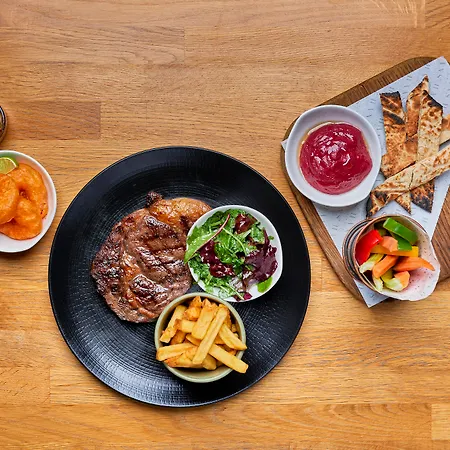 11 Cadogan Gardens And The By Iconic Luxury ホテル 5*