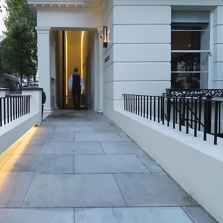 La West - Hyde Park