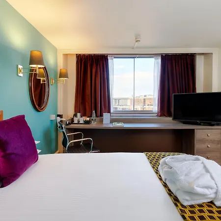 Copthorne Tara Kensington Hotel 4*