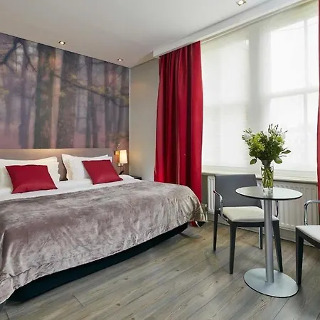 Hotel The Queens Gate 4*