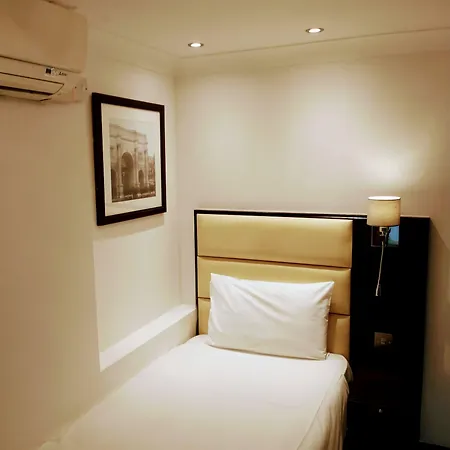 Edward Paddington Hotel London