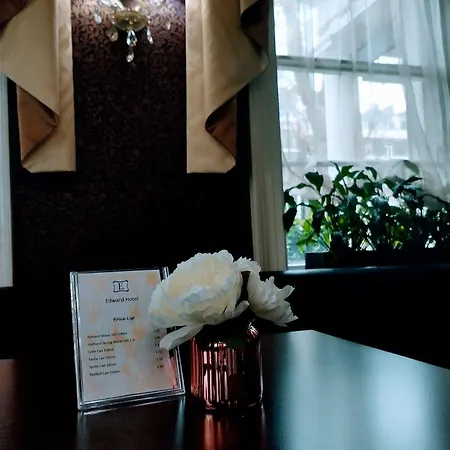 Edward Paddington 3* London