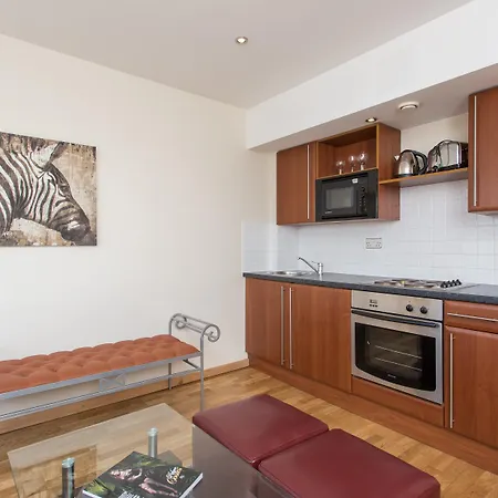 Roland House 3* London