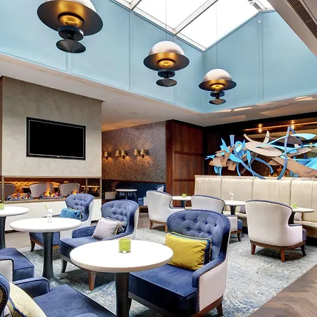 Hilton Bankside 4*