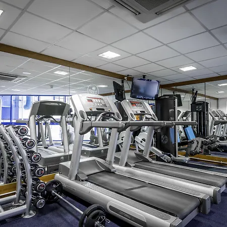 Hotel Holiday London Sutton By Ihg 4*