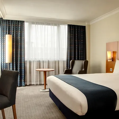Holiday London Sutton By Ihg