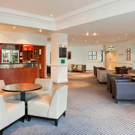Holiday London Sutton By Ihg Hotel 4*