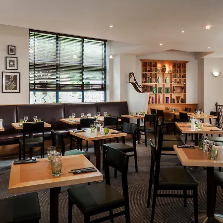 Holiday London Sutton By Ihg 4*