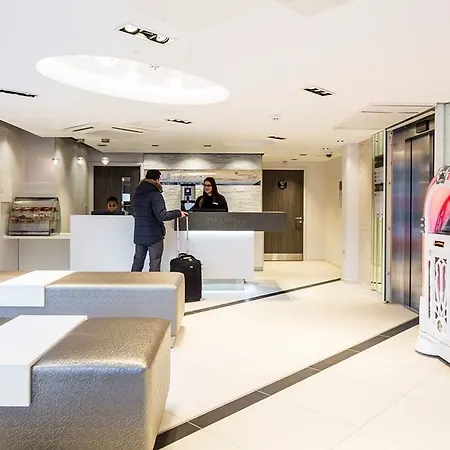 Point A Canary Wharf 3* Londres