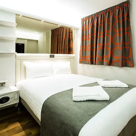 Hotel Point A Canary Wharf